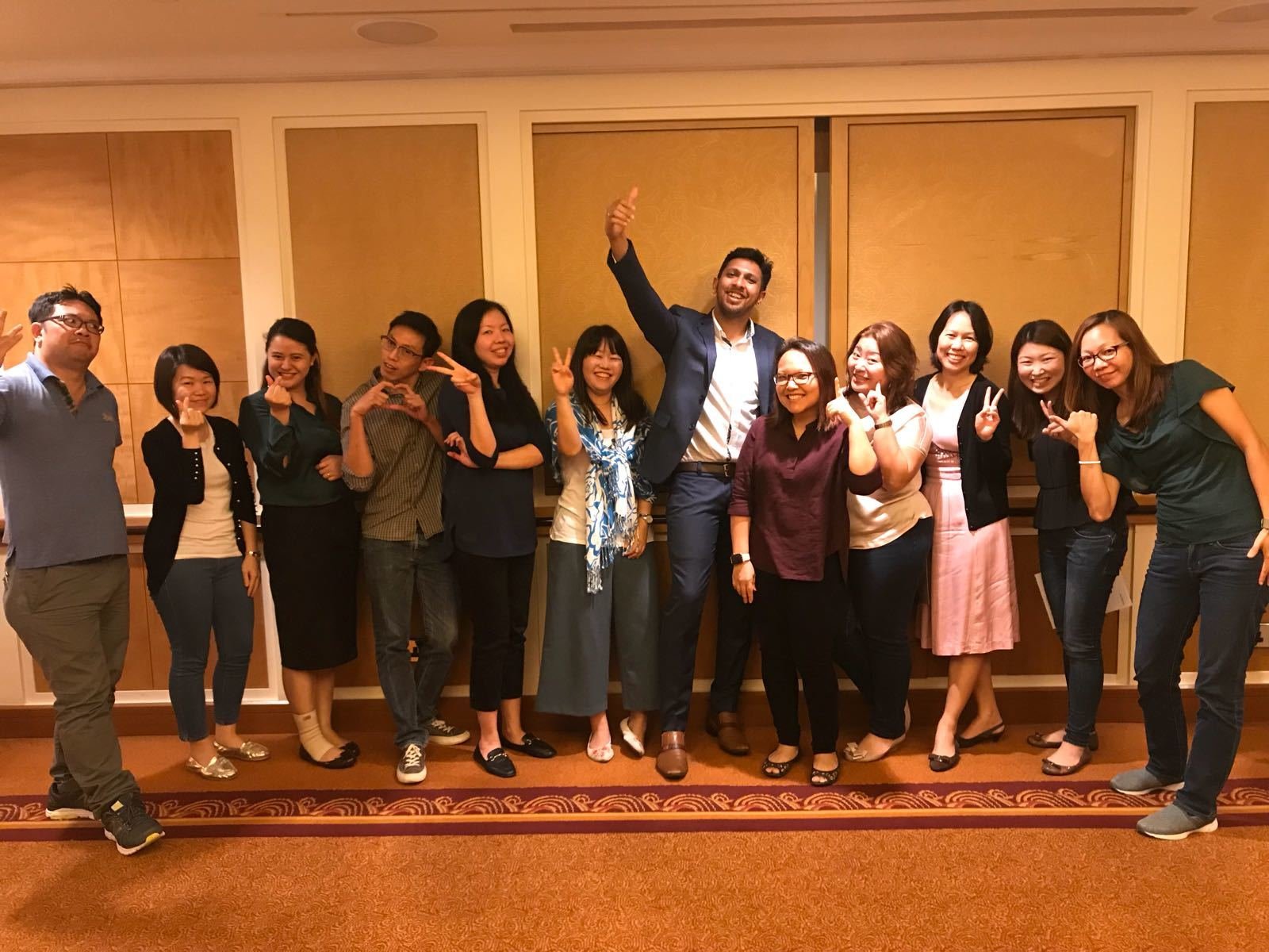 7ff4e785-8339-44c5-8861-c1864273d84e selfie